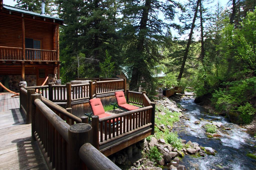 Log Cabin On The Stream Sundance, Utah Bagian luar foto